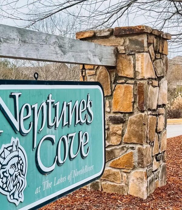 Neptune's Cove Entrance