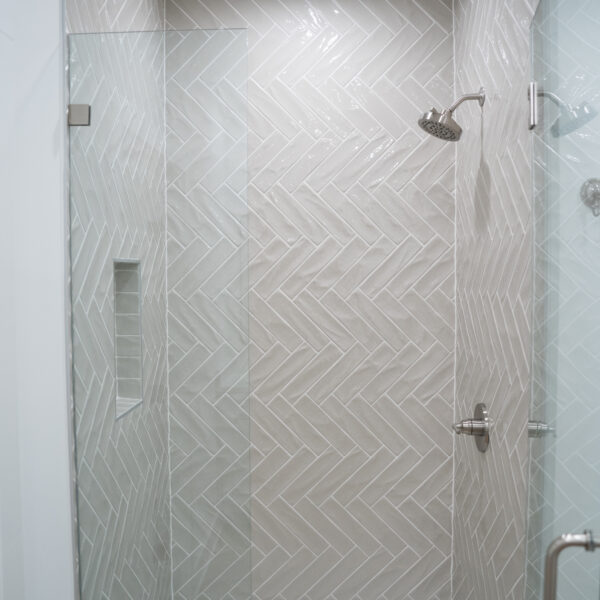 Lot 116 | Horizontal Heiring Bone Tiled Shower